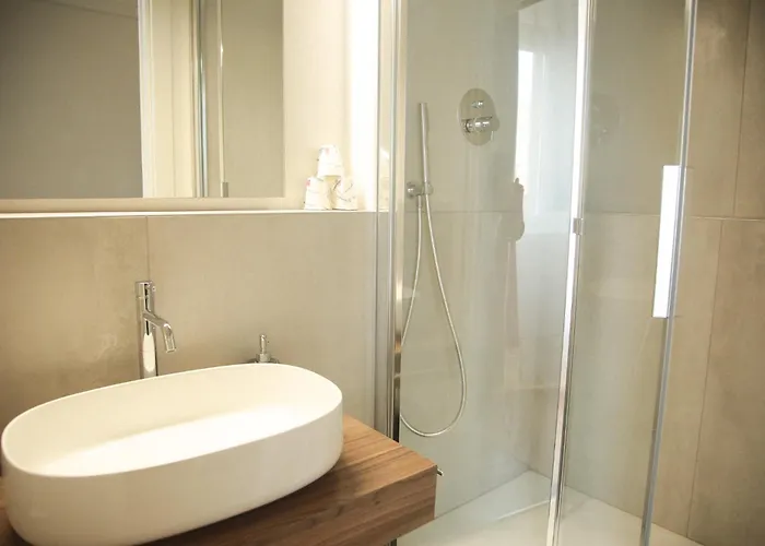 Albergo Garisenda Con Terrazza Panoramica Sulle Due Torri Bologne